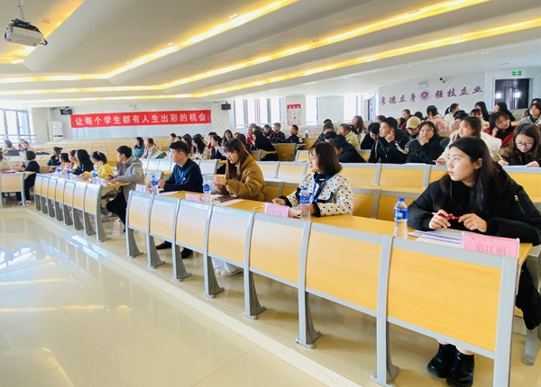 技工3.jpg 技工3.jpg